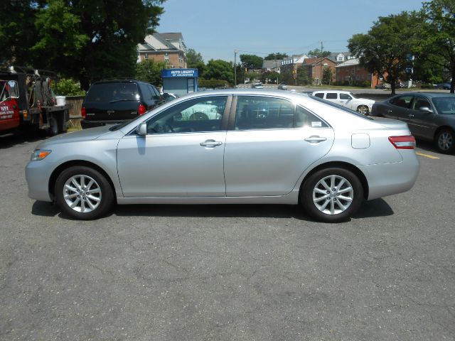 2011 Toyota Camry SEL Sport Utility 4D