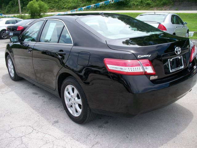 2011 Toyota Camry FX4 Super Crew 4x4