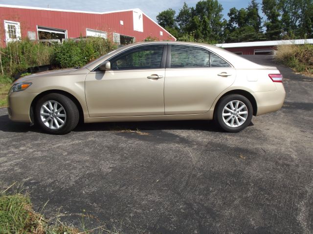 2011 Toyota Camry SEL Sport Utility 4D