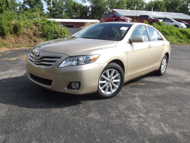 2011 Toyota Camry SEL Sport Utility 4D