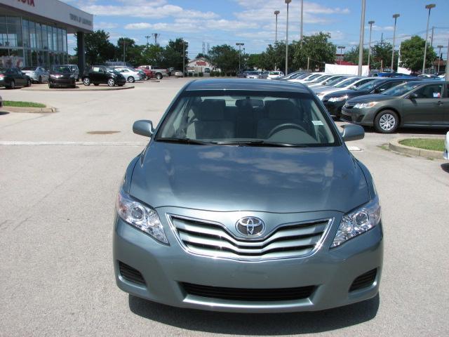 2011 Toyota Camry X