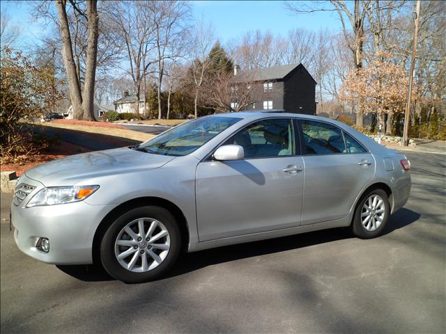 2011 Toyota Camry SEL Sport Utility 4D