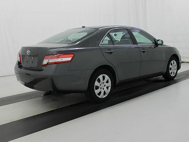 2011 Toyota Camry S SL LE