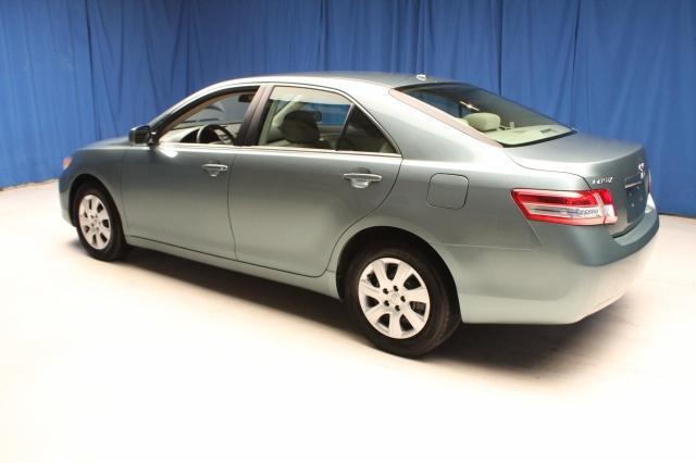 2011 Toyota Camry 4WD Supercrew