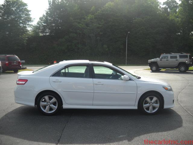 2011 Toyota Camry LE