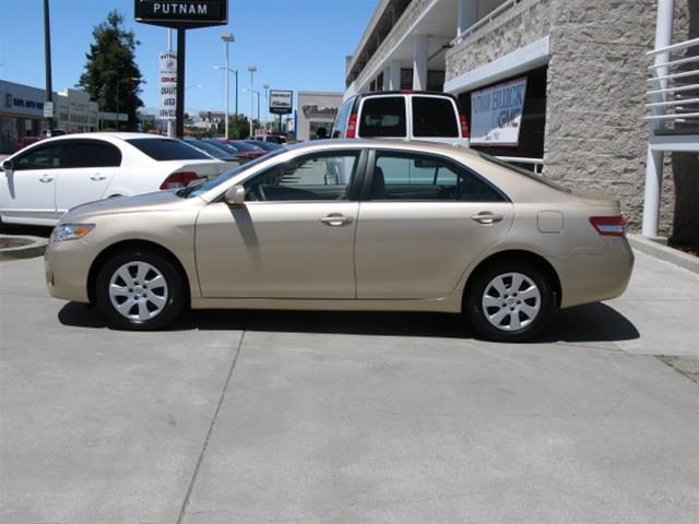 2011 Toyota Camry X