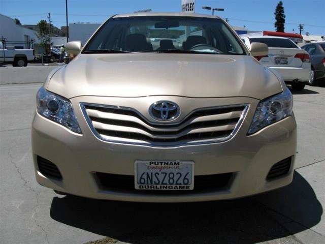 2011 Toyota Camry X