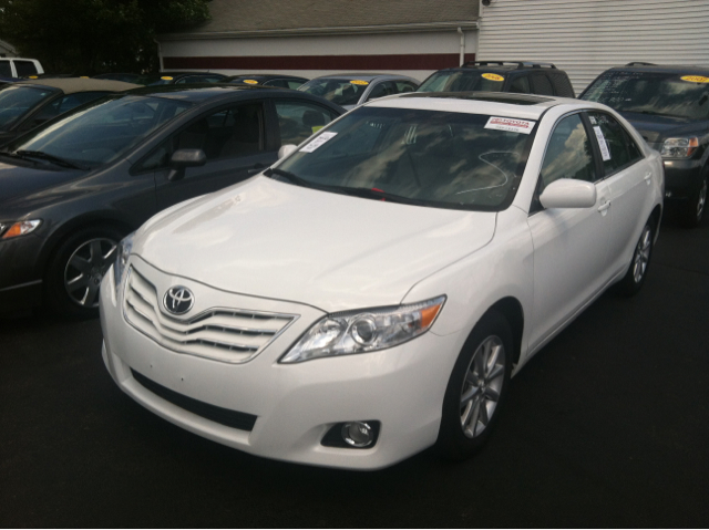 2011 Toyota Camry Extended Cab Pickup