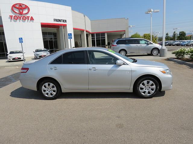 2011 Toyota Camry Black And Silver