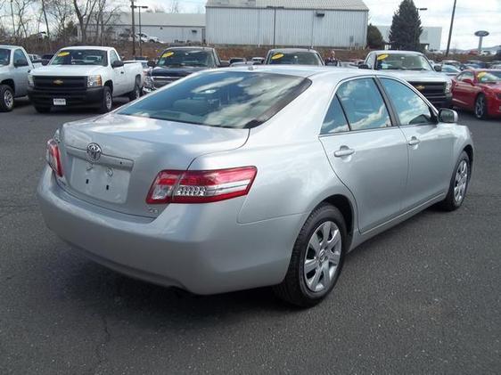 2011 Toyota Camry FX4 Super Crew 4x4