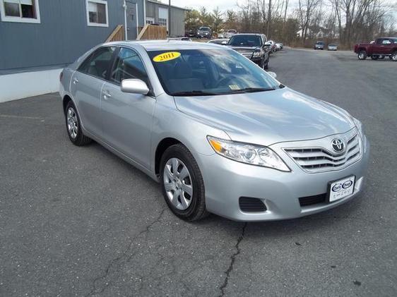 2011 Toyota Camry FX4 Super Crew 4x4