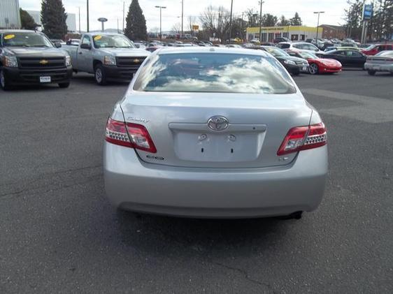 2011 Toyota Camry FX4 Super Crew 4x4