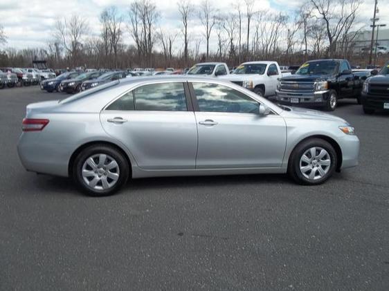 2011 Toyota Camry FX4 Super Crew 4x4