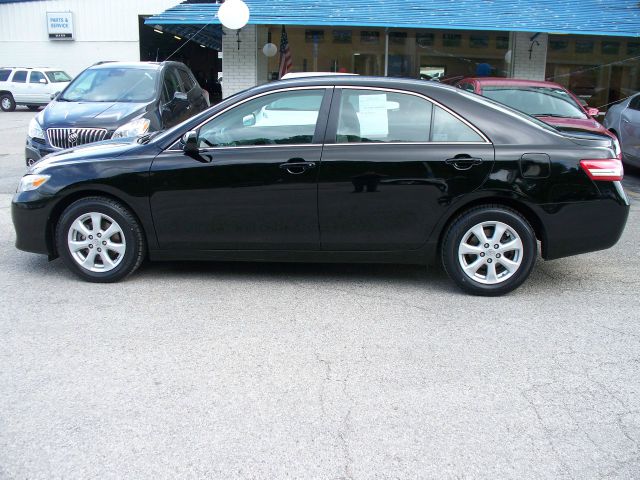 2011 Toyota Camry FX4 Super Crew 4x4