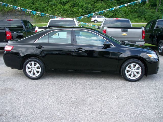 2011 Toyota Camry FX4 Super Crew 4x4