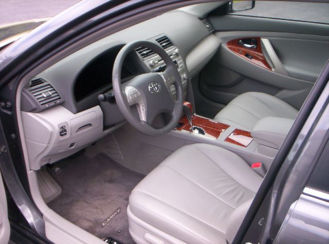 2011 Toyota Camry SEL Sport Utility 4D