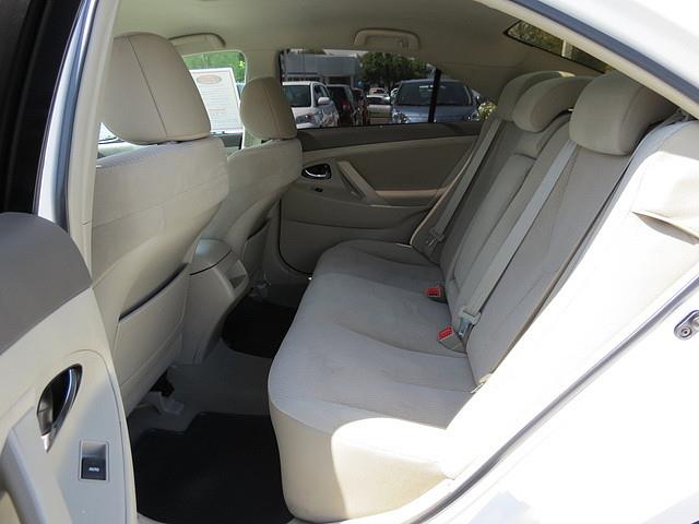 2011 Toyota Camry Black And Silver