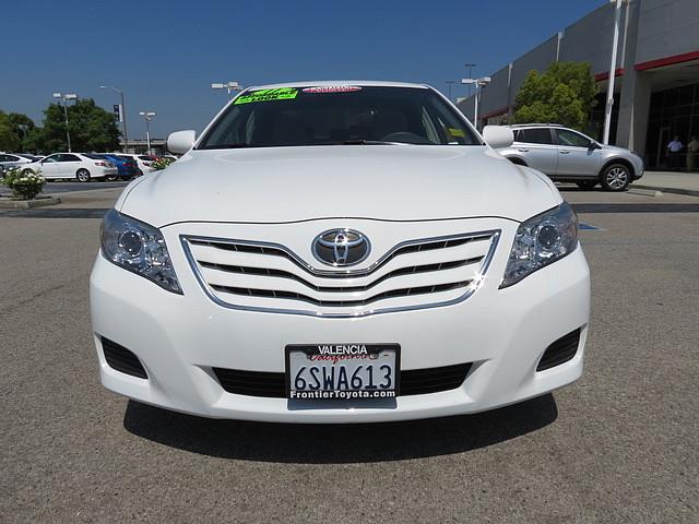 2011 Toyota Camry Black And Silver