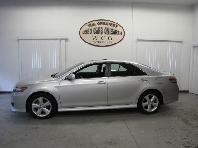 2011 Toyota Camry FX4 Super Crew 4x4