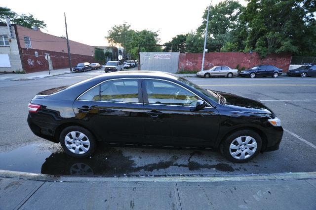 2011 Toyota Camry X