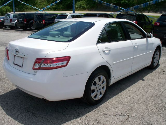 2011 Toyota Camry FX4 Super Crew 4x4