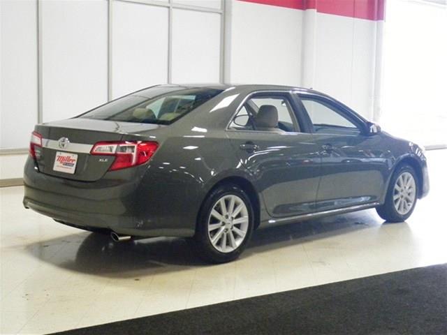 2012 Toyota Camry 4X4- SR5- Double Cab