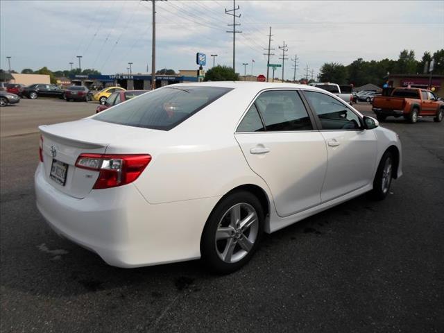 2012 Toyota Camry 4dr Sdn LS Manual