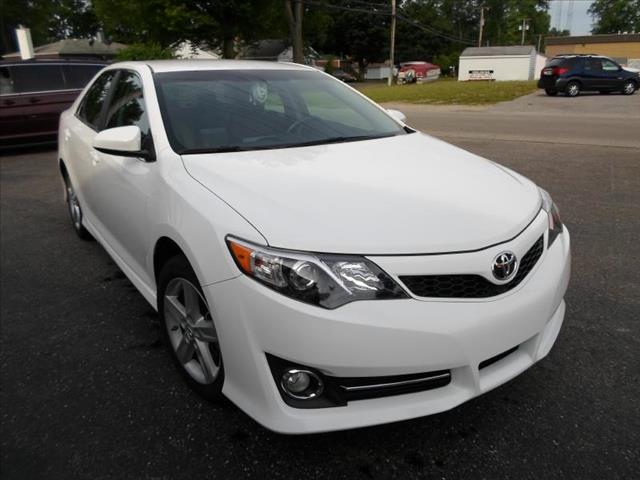 2012 Toyota Camry 4dr Sdn LS Manual