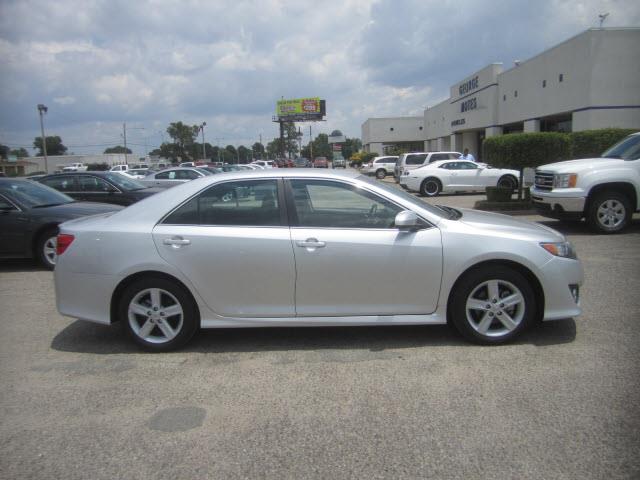 2012 Toyota Camry SE