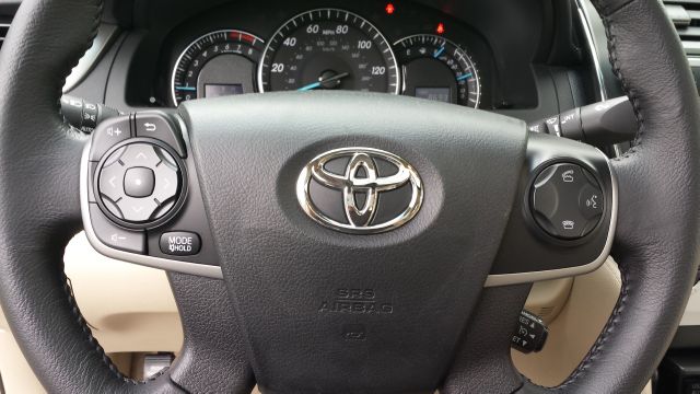 2012 Toyota Camry SEL Sport Utility 4D