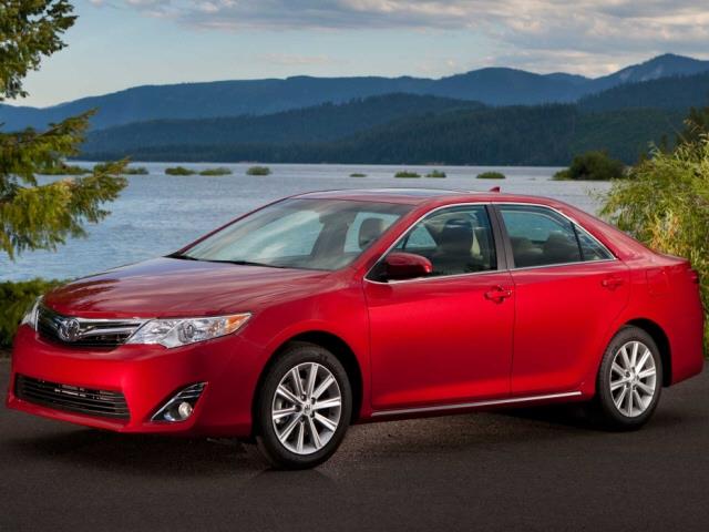 2013 Toyota Camry Crown