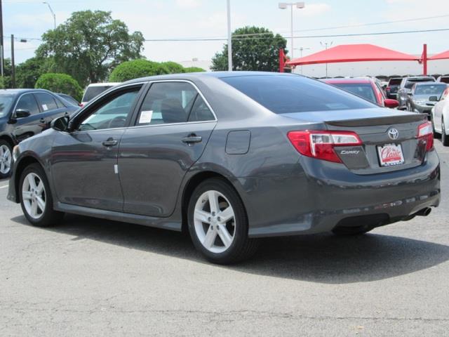 2013 Toyota Camry SE