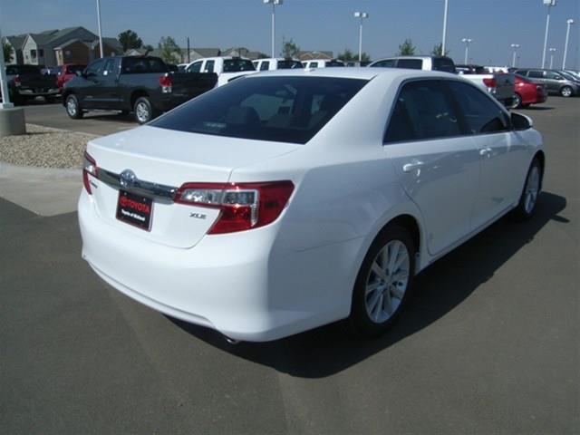 2013 Toyota Camry SEL Sport Utility 4D