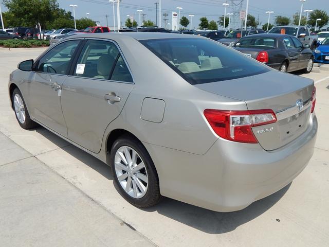 2013 Toyota Camry SEL Sport Utility 4D