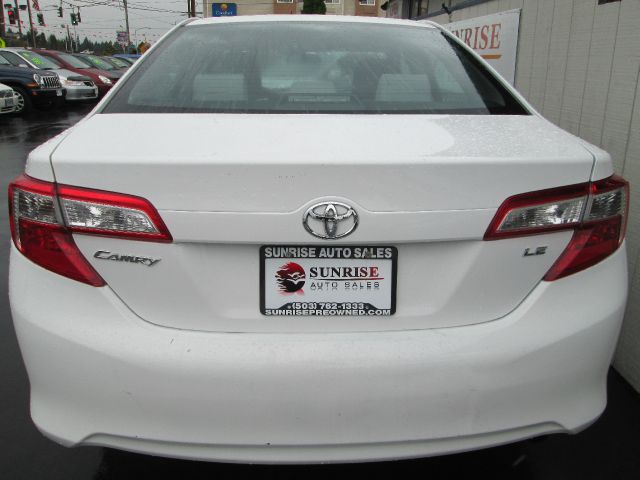 2013 Toyota Camry 4dr GLS FWD 3.5L Auto