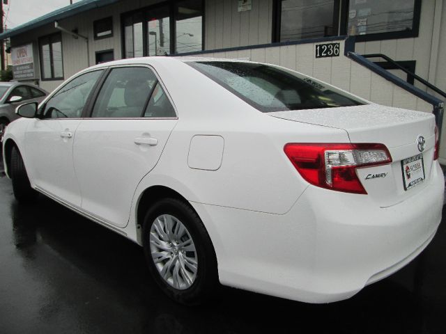 2013 Toyota Camry 4dr GLS FWD 3.5L Auto