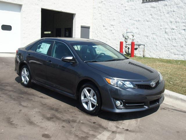 2013 Toyota Camry Unknown