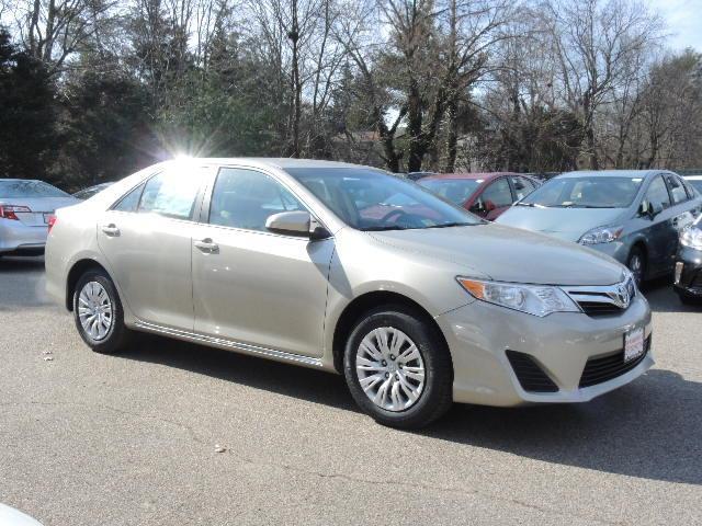 2014 Toyota Camry Unknown