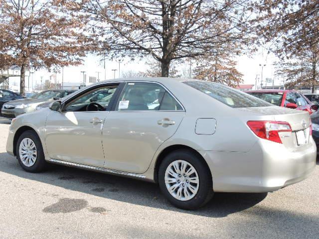 2014 Toyota Camry Unknown