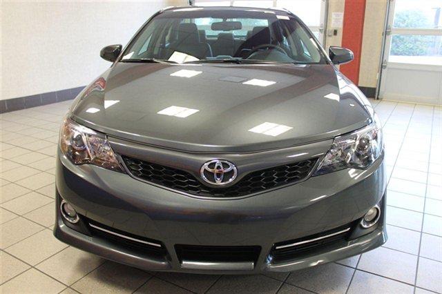 2014 Toyota Camry 4WD Supercab