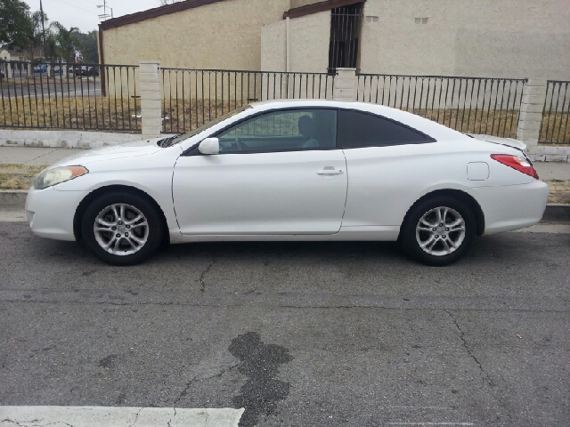 2004 Toyota Camry Solara SE