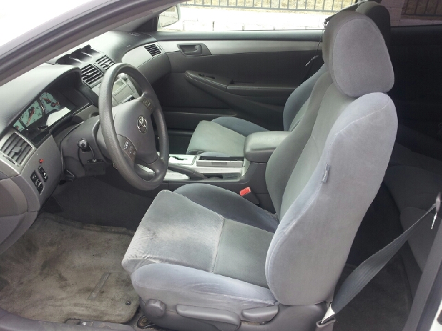 2004 Toyota Camry Solara SE