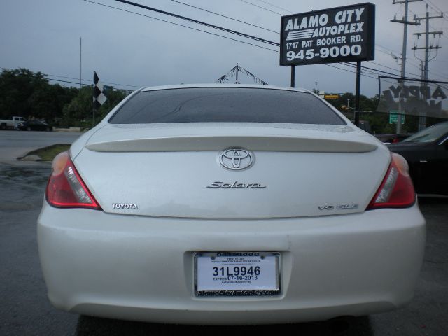 2004 Toyota Camry Solara 45