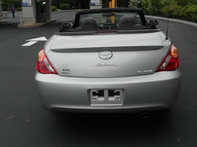 2004 Toyota Camry Solara 4WD Crew Cab 153 LTZ