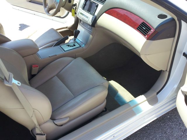 2005 Toyota Camry Solara SE