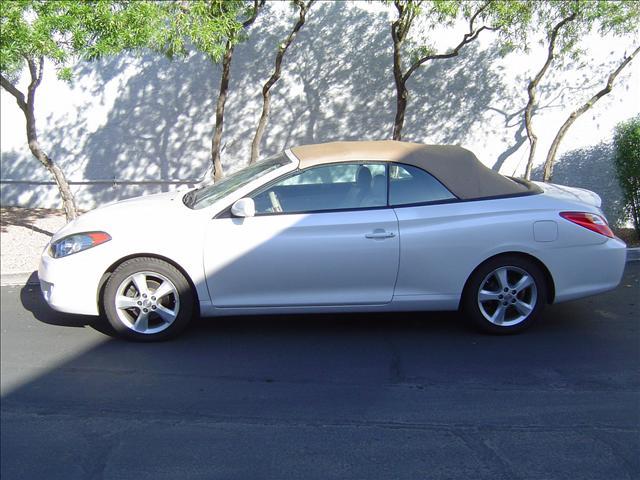 2005 Toyota Camry Solara 45