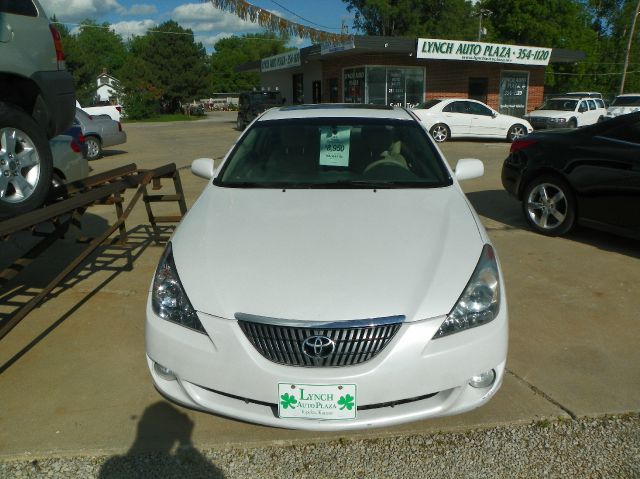 2006 Toyota Camry Solara 1990 Nissan GS