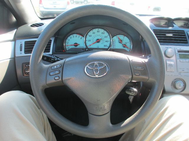 2006 Toyota Camry Solara SE