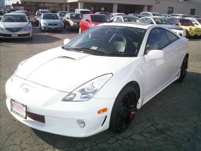 2005 Toyota Celica Sport VA