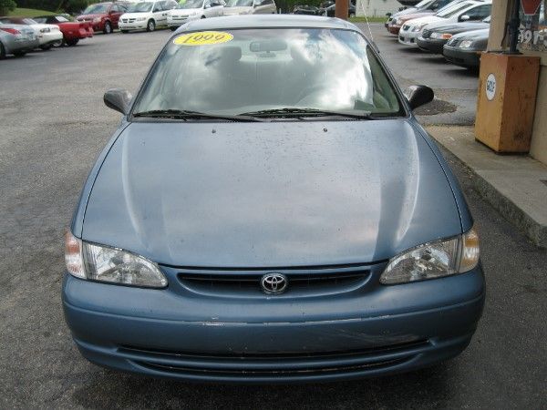 1999 Toyota Corolla 4dr Reg WB